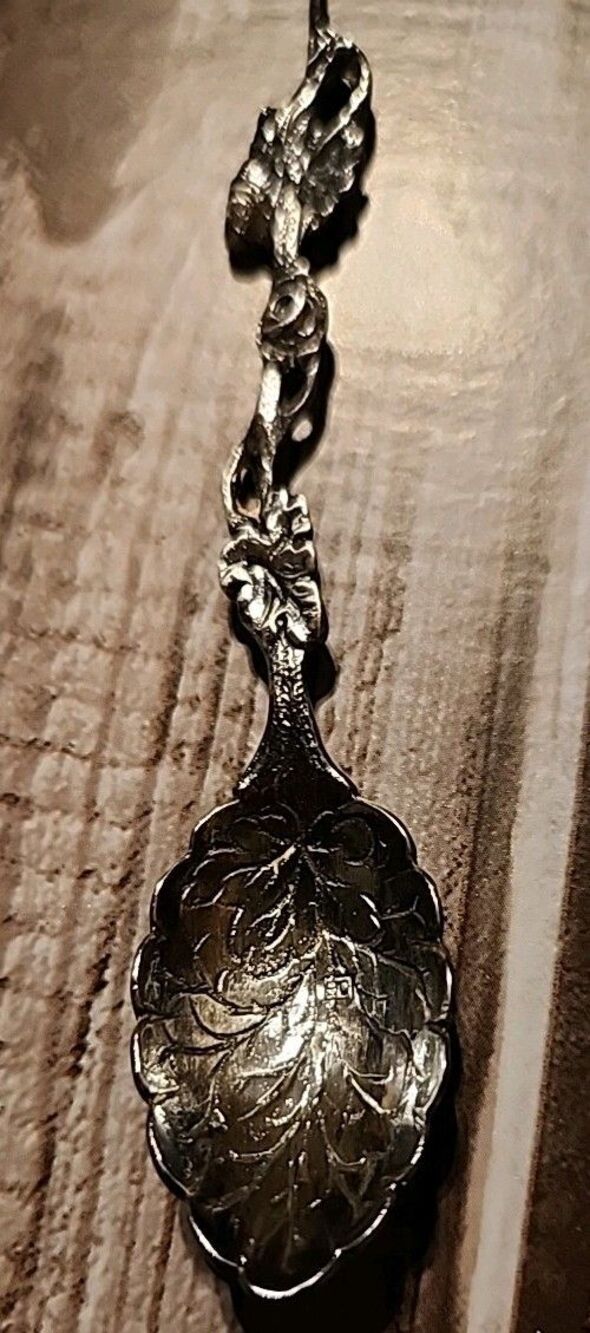 Set Of 4 Vintage Pewter Dimi Spoons With Grape Vine Design - Picture 4 of 5